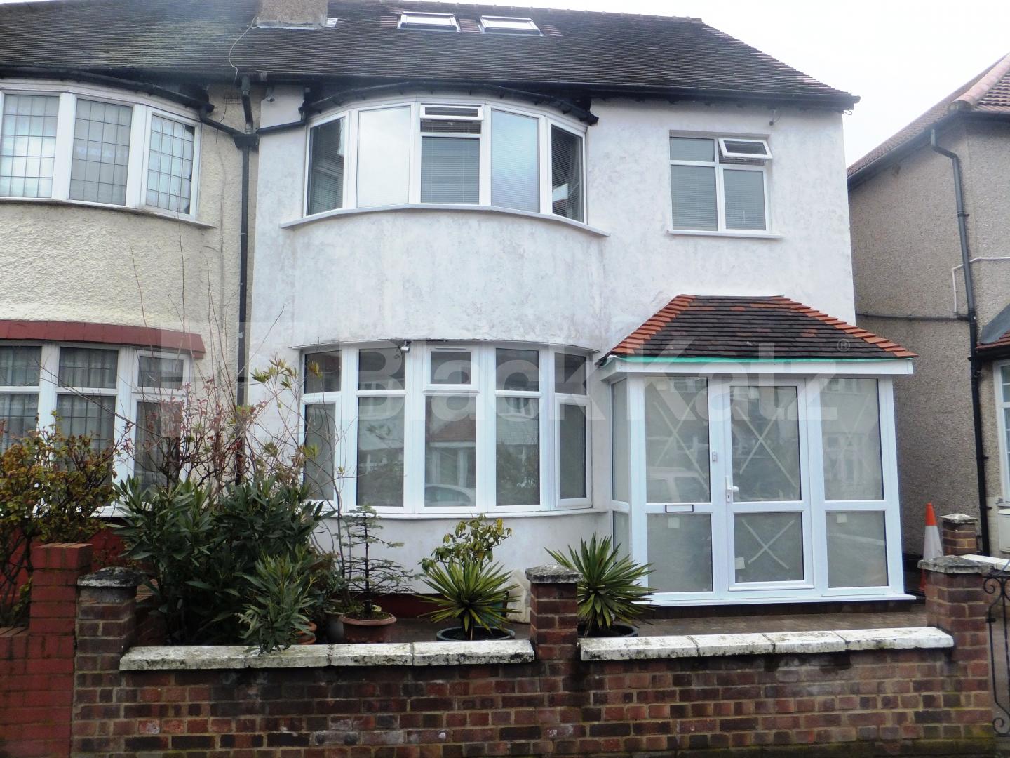 			NEW INSTRUCTION, 3 Bedroom, 1 bath, 1 reception Flat			 Second Avenue, Acton